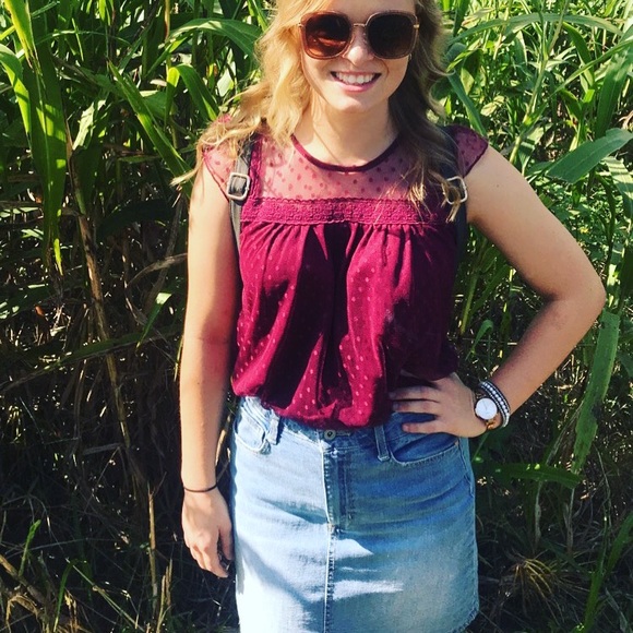 Meet your Posher, Janee - Picture 1 of 1